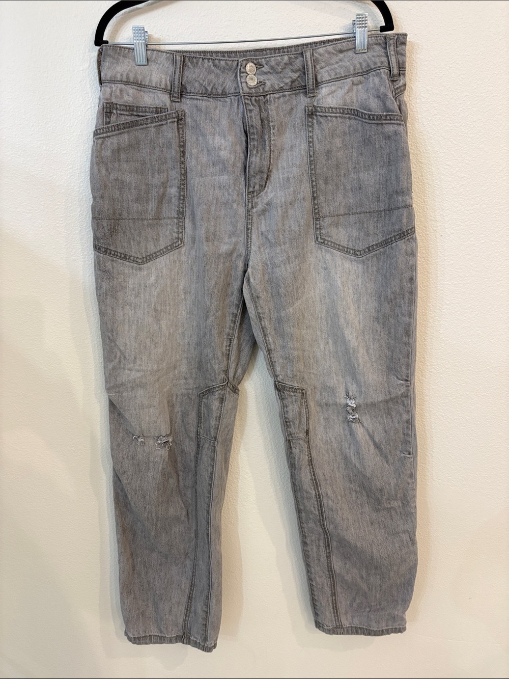 Pilcro Light Grey Distressed Jeans